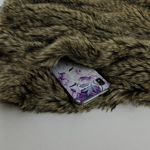 Abercrombie Fitch Women Faux Fur Vest Sz M - Picture 11 of 12